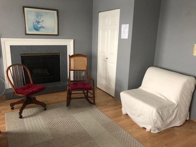 Honeysuckle House Hotell Coquitlam Eksteriør bilde